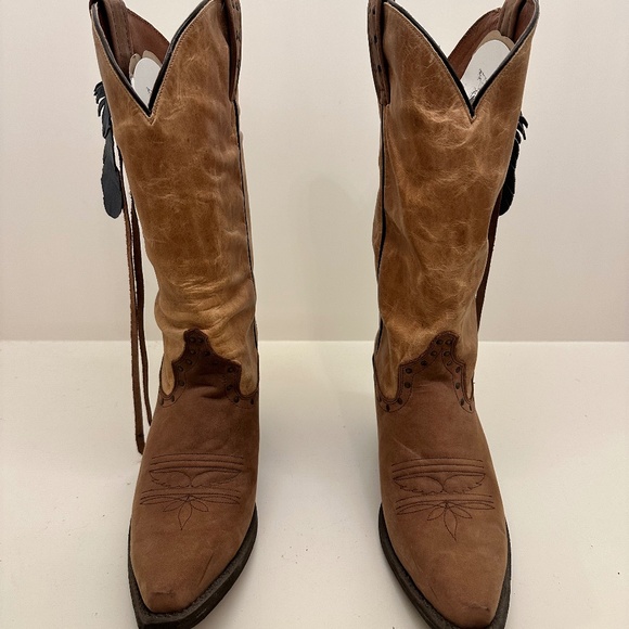 Eight Second Angel Western Boots - Picture 1 of 7